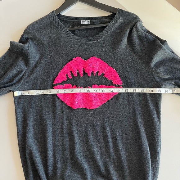 markus lupfer lip sweater - Picture 5 of 6